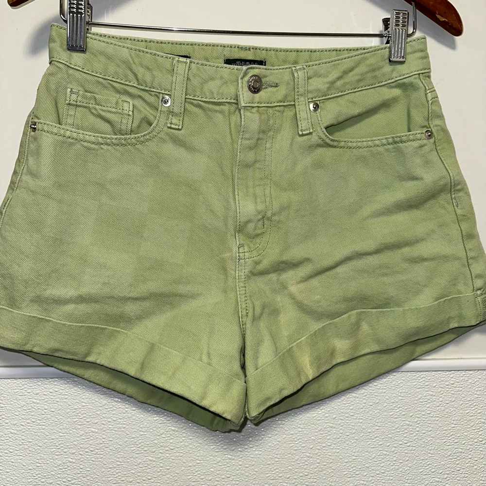 Women's Wild Fable Green High Rise Mom Denim Shorts Size 4 / 27 R - Picture 6 of 12